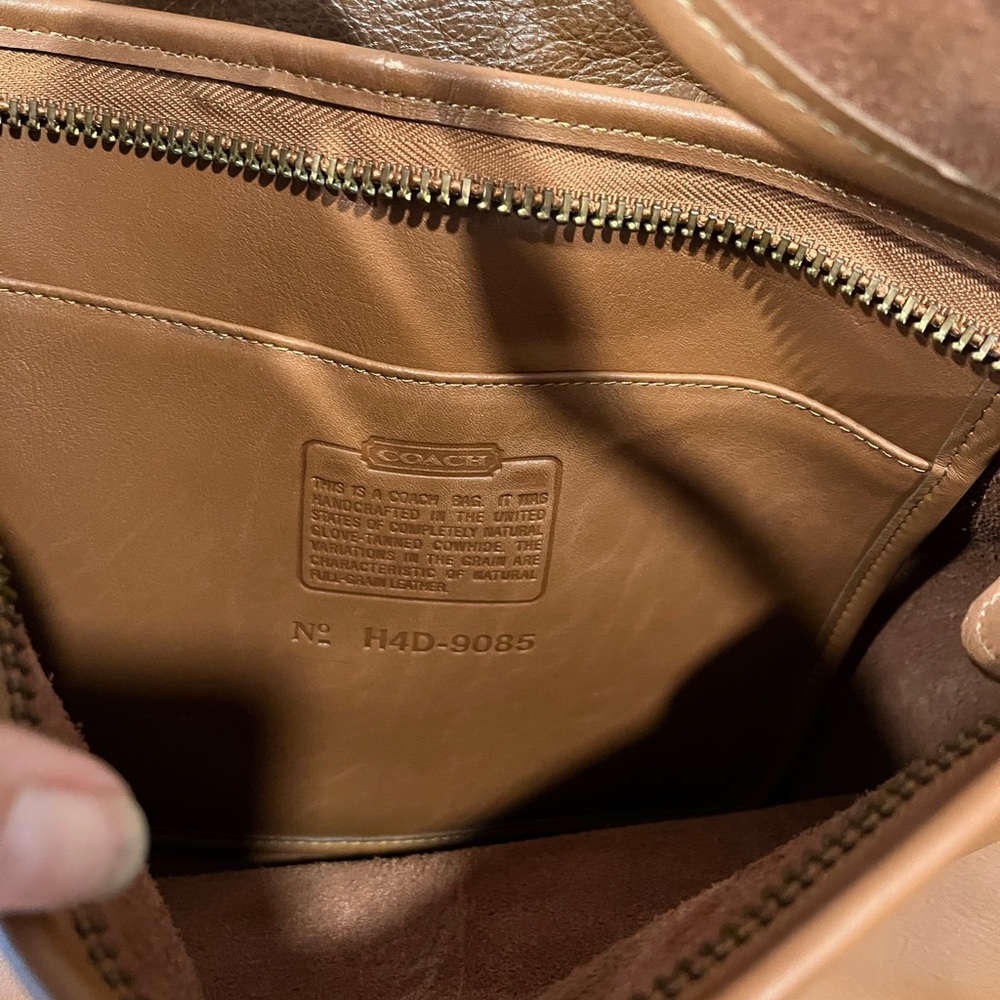 8 Vintage Coach leather Bags - Picture 7 of 9